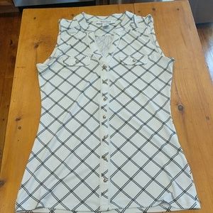 White house black market stretchy blouse